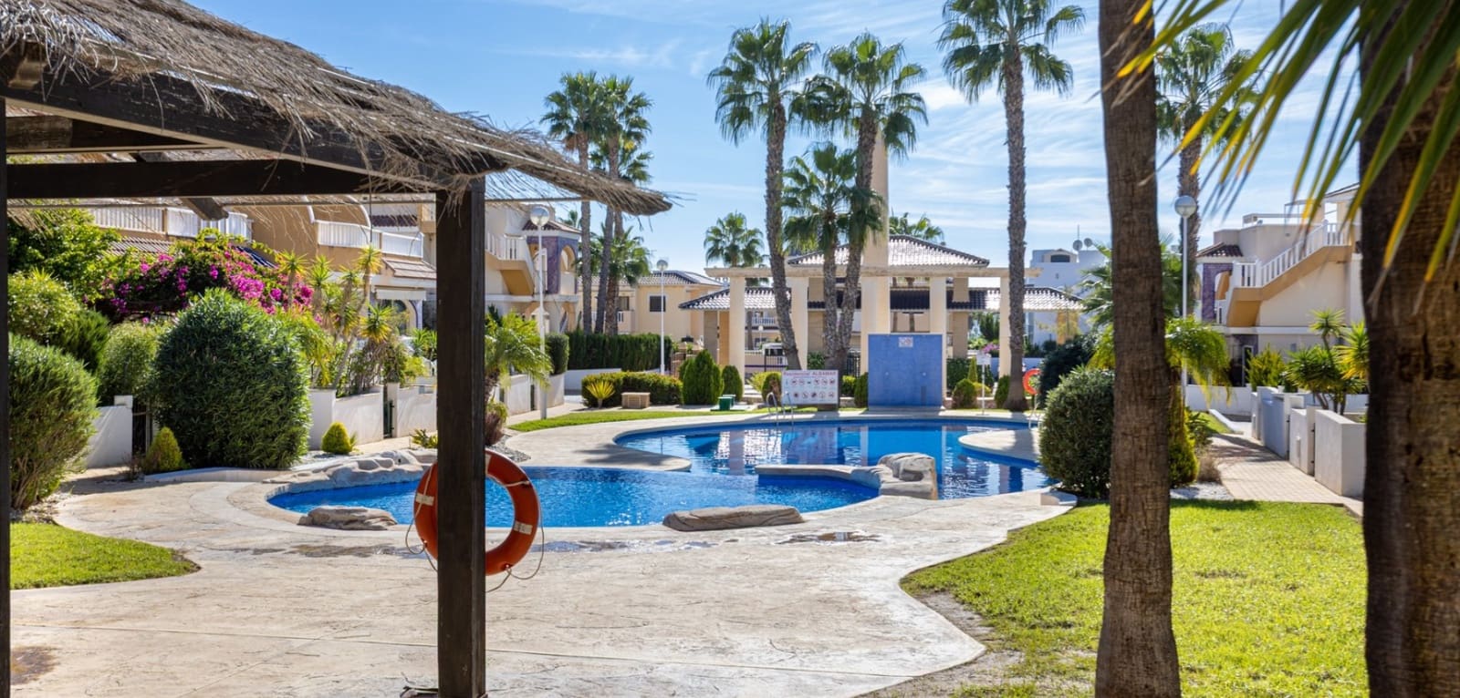 2 soveværelse Lejlighed til salg i Dona Pepa med swimmingpool - € 195.000 (Ref: 9386581)