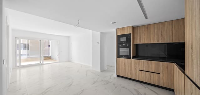 3 soveværelse Lejlighed til salg i Punta Prima, Torrevieja med swimmingpool - € 599.000 (Ref: 9388219)