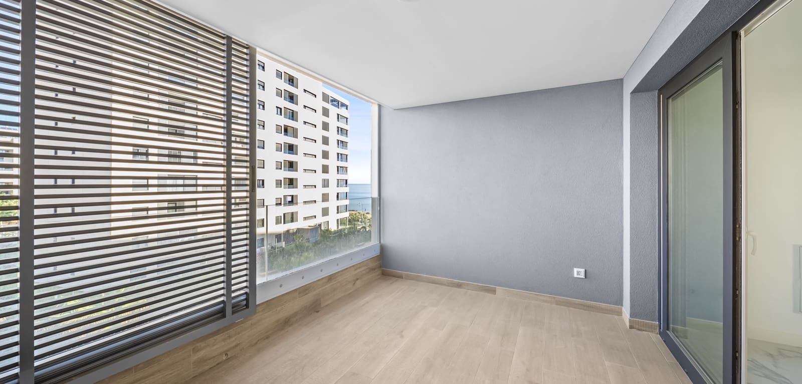 3 soveværelse Lejlighed til salg i Punta Prima med swimmingpool - € 599.000 (Ref: 9388219)