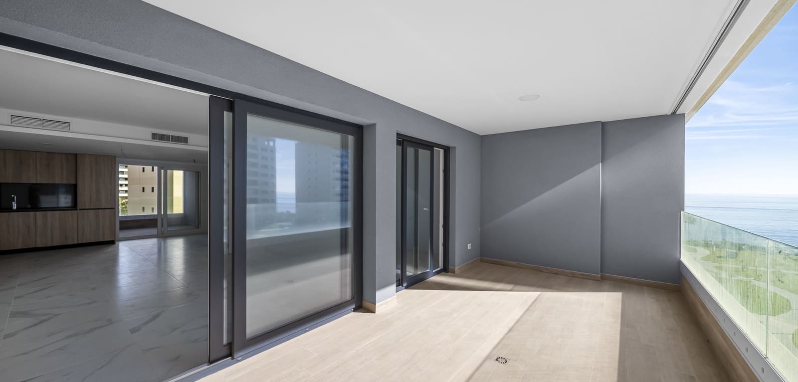 3 soveværelse Lejlighed til salg i Punta Prima med swimmingpool - € 599.000 (Ref: 9388219)