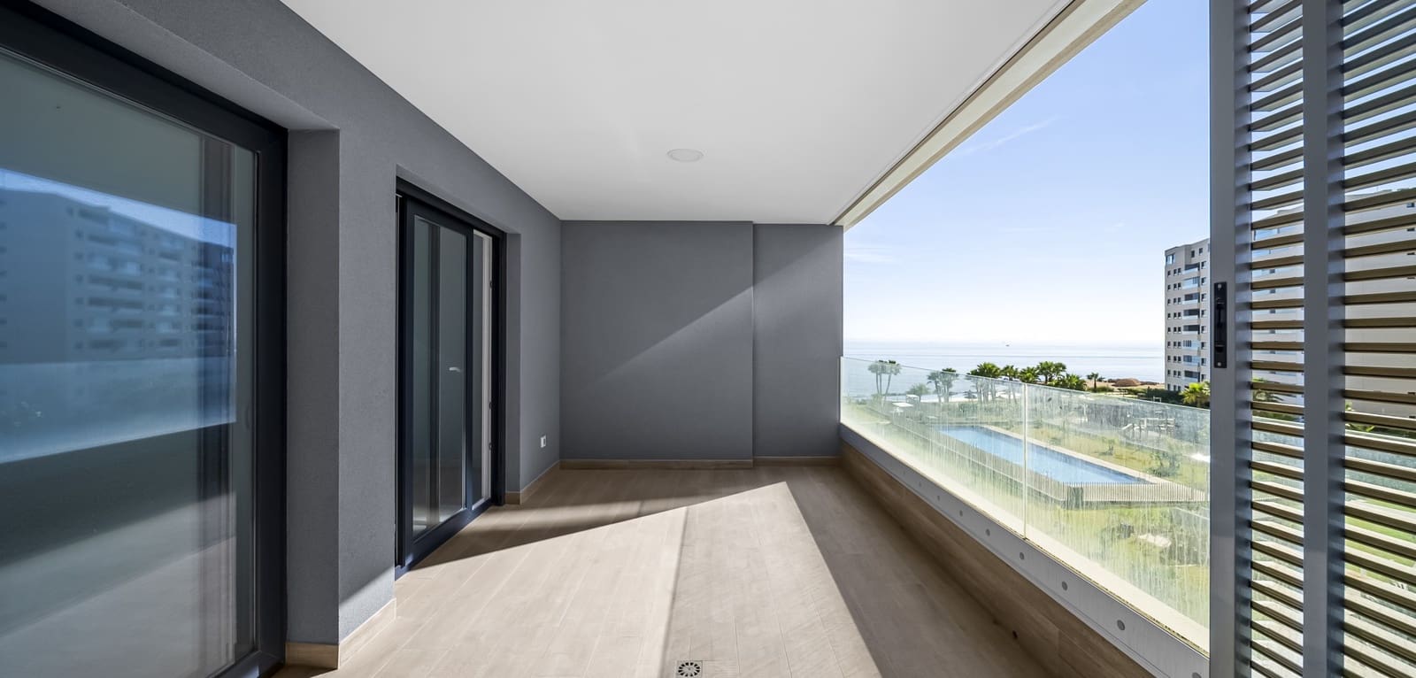 3 soveværelse Lejlighed til salg i Punta Prima med swimmingpool - € 599.000 (Ref: 9388219)