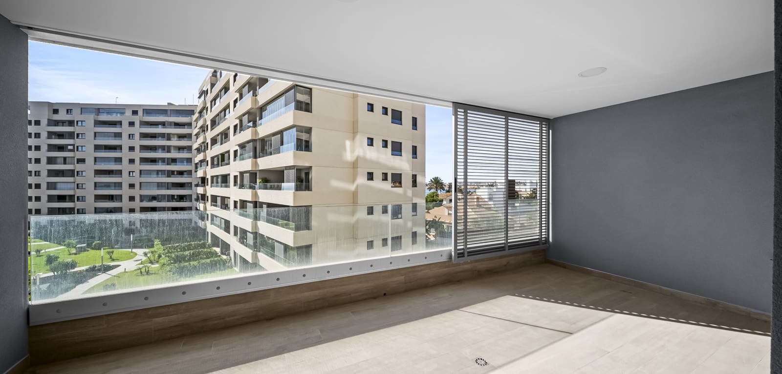 3 soveværelse Lejlighed til salg i Punta Prima med swimmingpool - € 599.000 (Ref: 9388219)