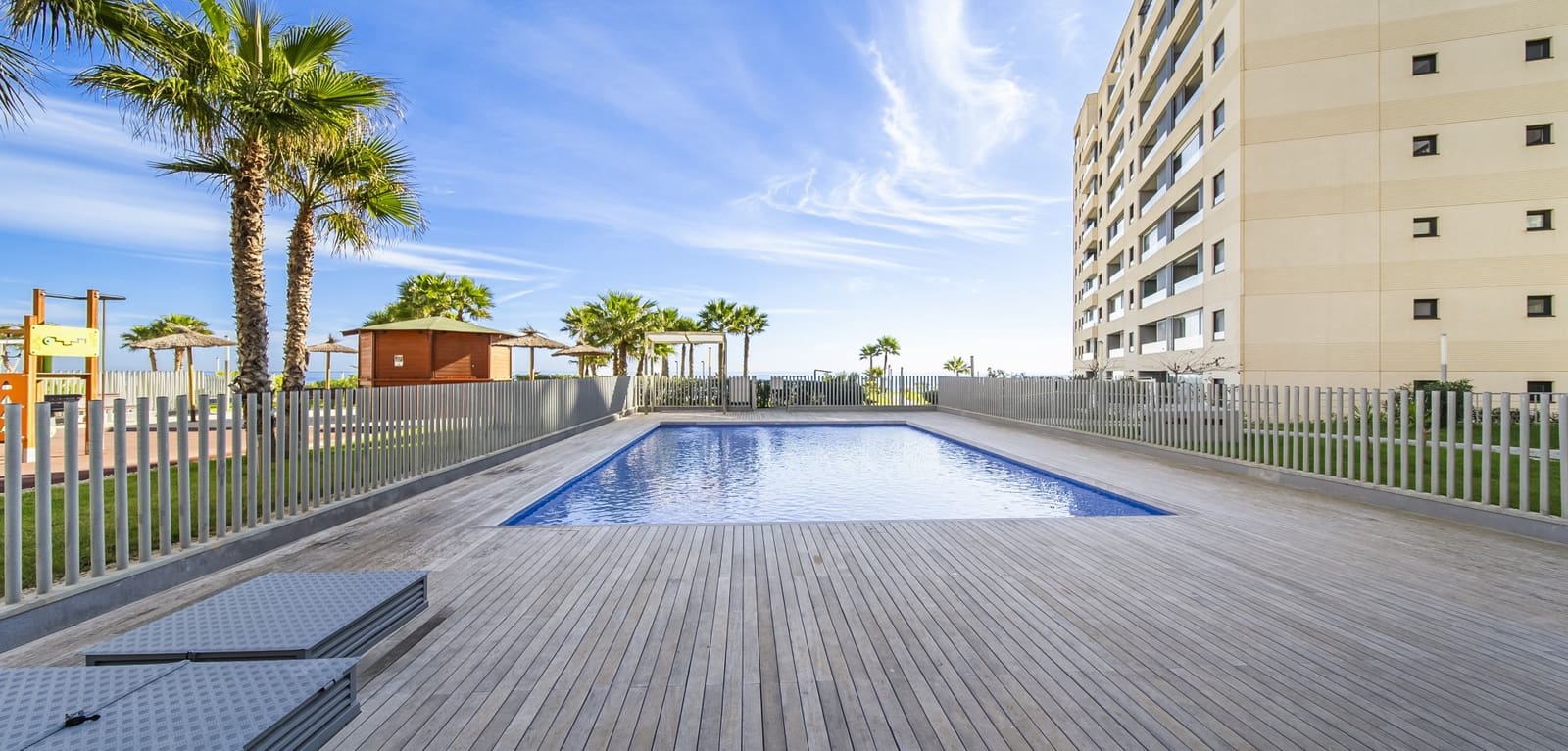 3 soveværelse Lejlighed til salg i Punta Prima med swimmingpool - € 599.000 (Ref: 9388219)