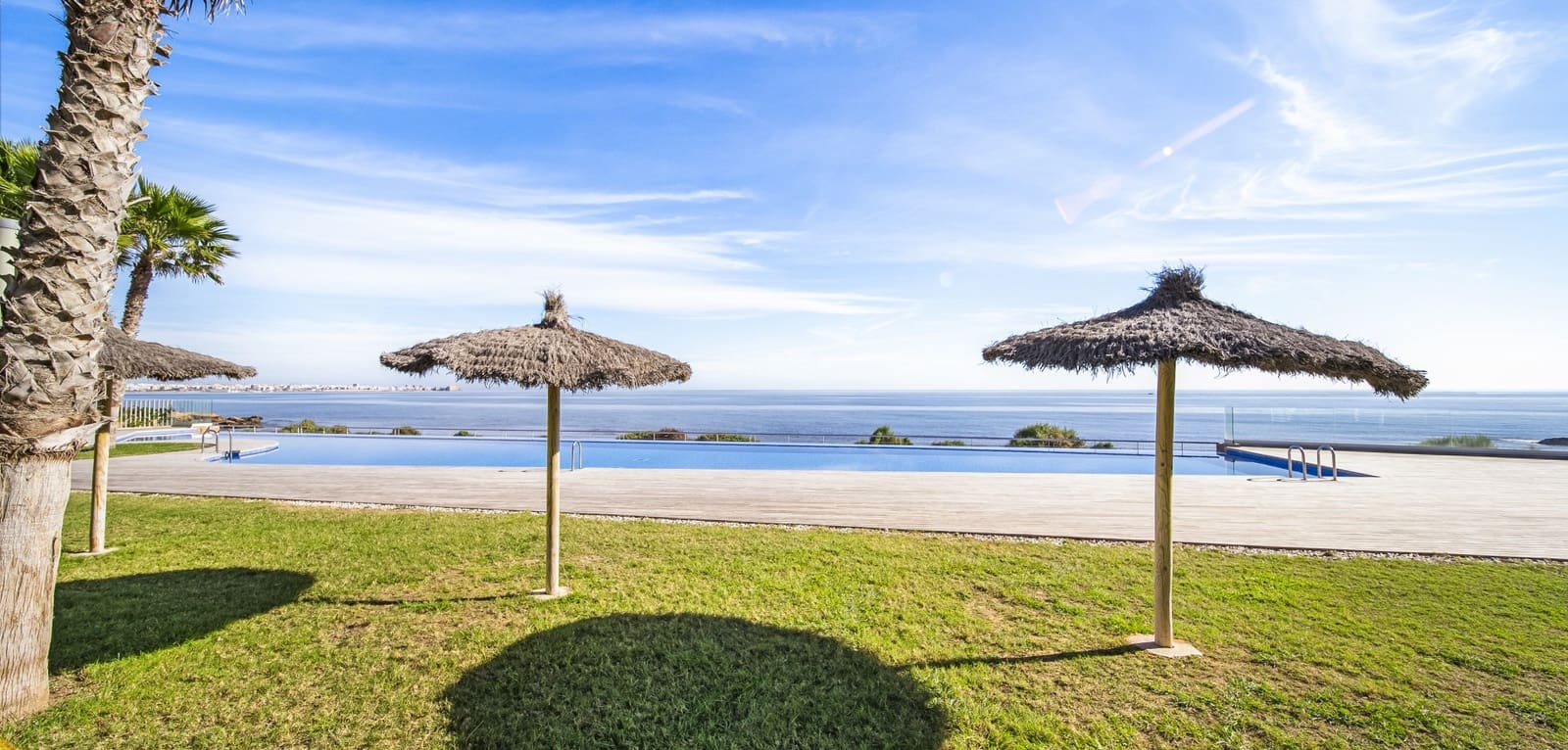 3 soveværelse Lejlighed til salg i Punta Prima med swimmingpool - € 599.000 (Ref: 9388219)