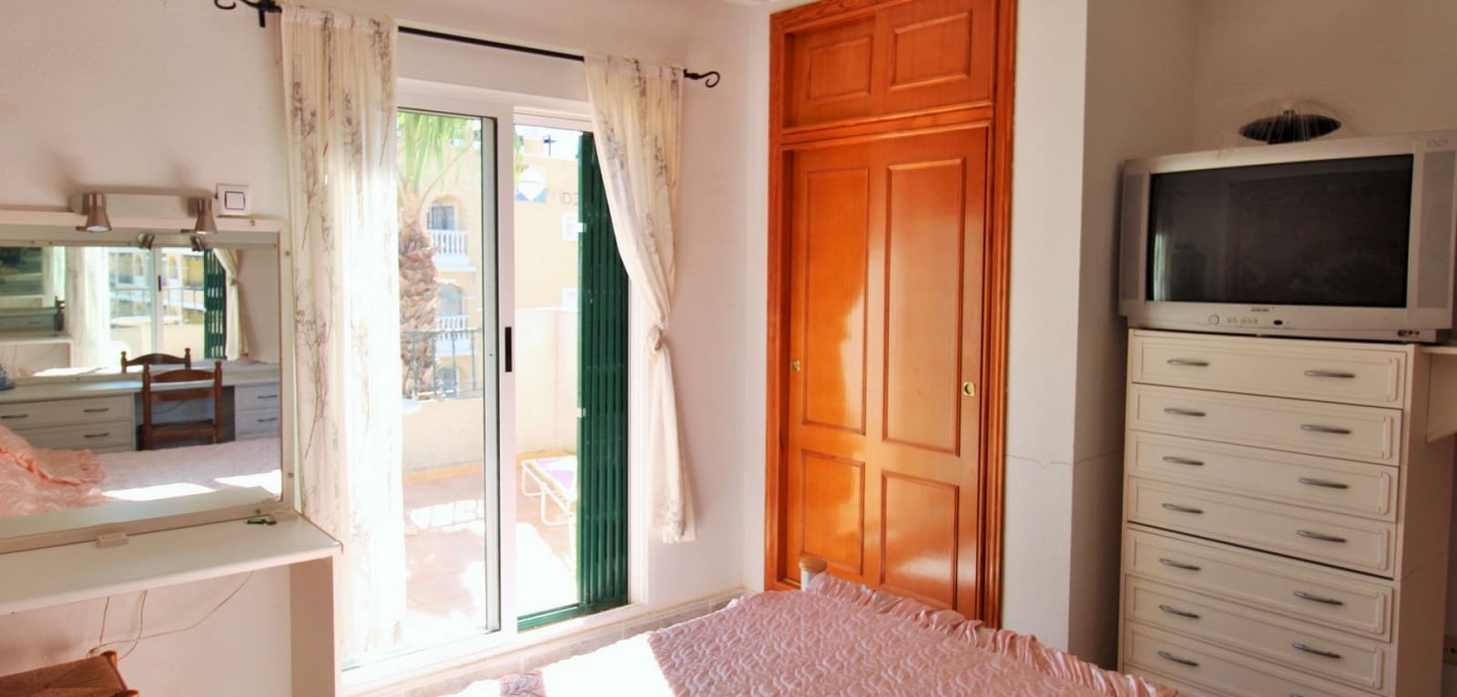 3 Zimmer Haus zu verkaufen in Villamartin mit Pool - 249.990 € (Ref: 9394062)