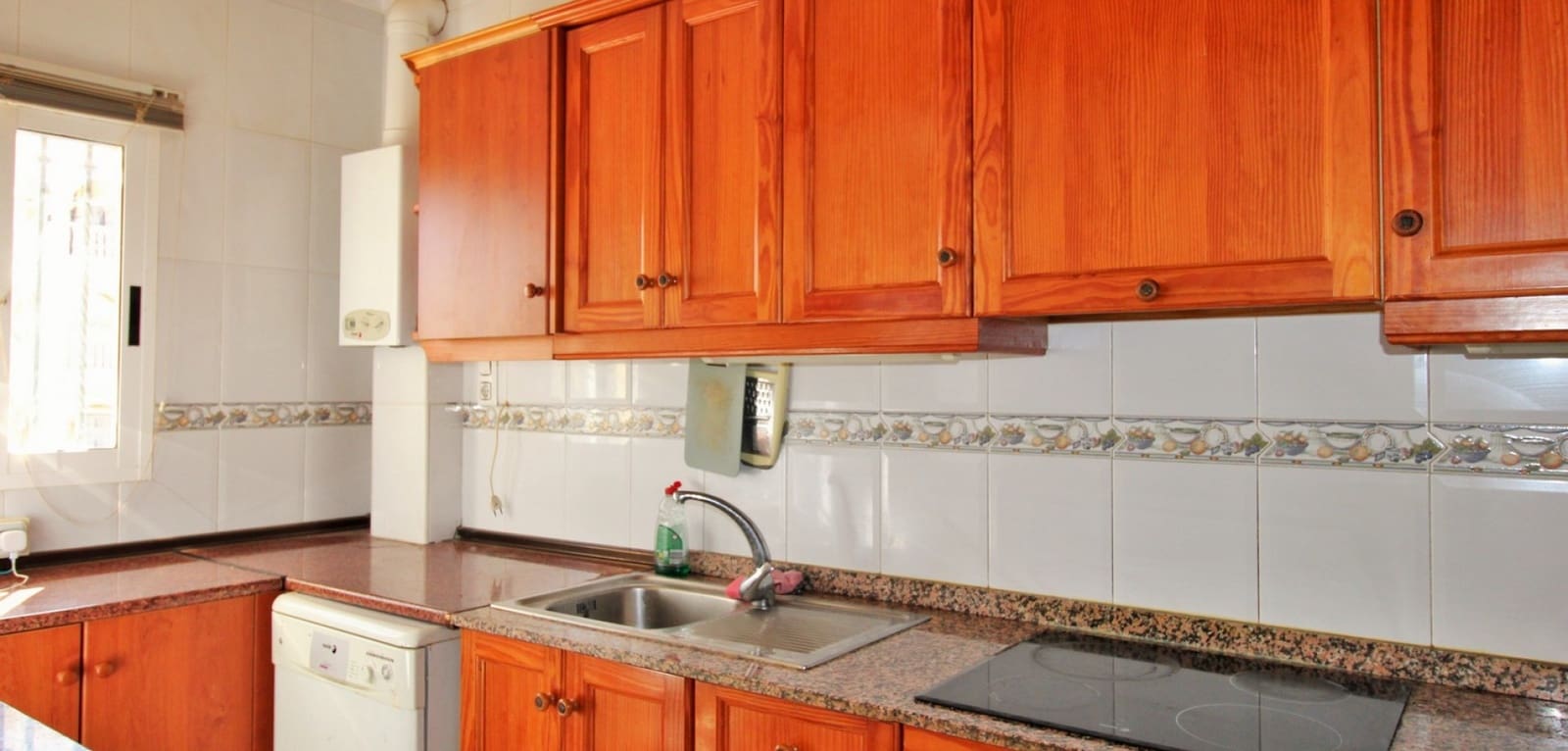 3 Zimmer Haus zu verkaufen in Villamartin mit Pool - 249.990 € (Ref: 9394062)