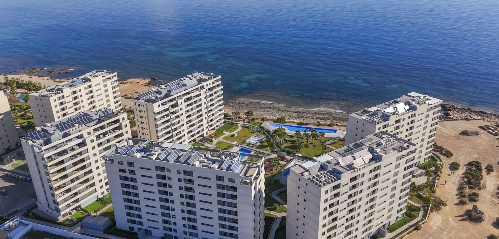 Apartamento de 2 habitaciones en Punta Prima en venta con piscina - 460.000 € (Ref: 9396745)