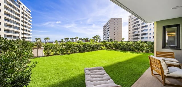 Apartamento de 2 habitaciones en Punta Prima, Torrevieja en venta con piscina - 460.000 € (Ref: 9396745)