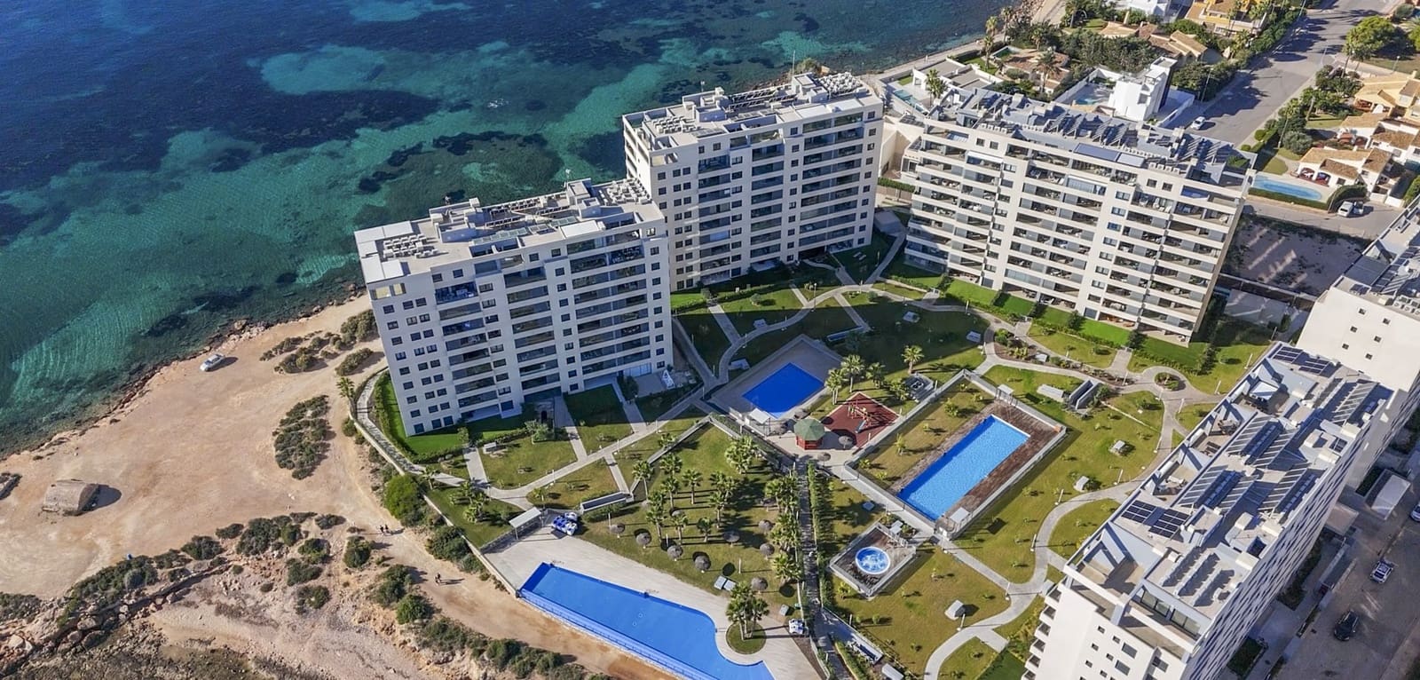 Apartamento de 2 habitaciones en Punta Prima en venta con piscina - 460.000 € (Ref: 9396745)