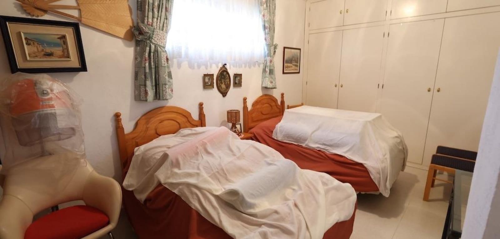 5 bedroom Villa for sale in Villamartin with pool - € 850,000 (Ref: 9399838)