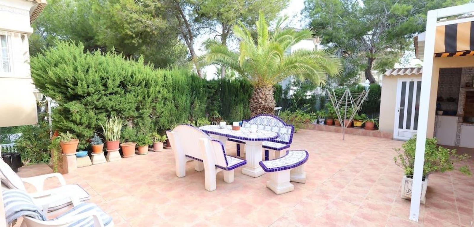 5 bedroom Villa for sale in Villamartin with pool - € 850,000 (Ref: 9399838)