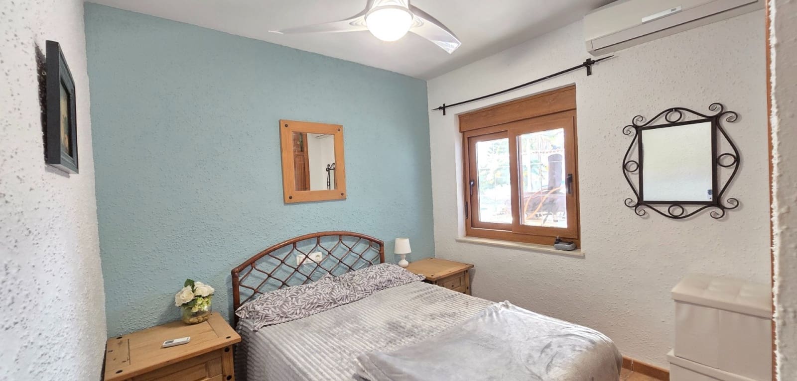 5 bedroom Villa for sale in Orihuela Costa with pool - € 850,000 (Ref: 9401067)