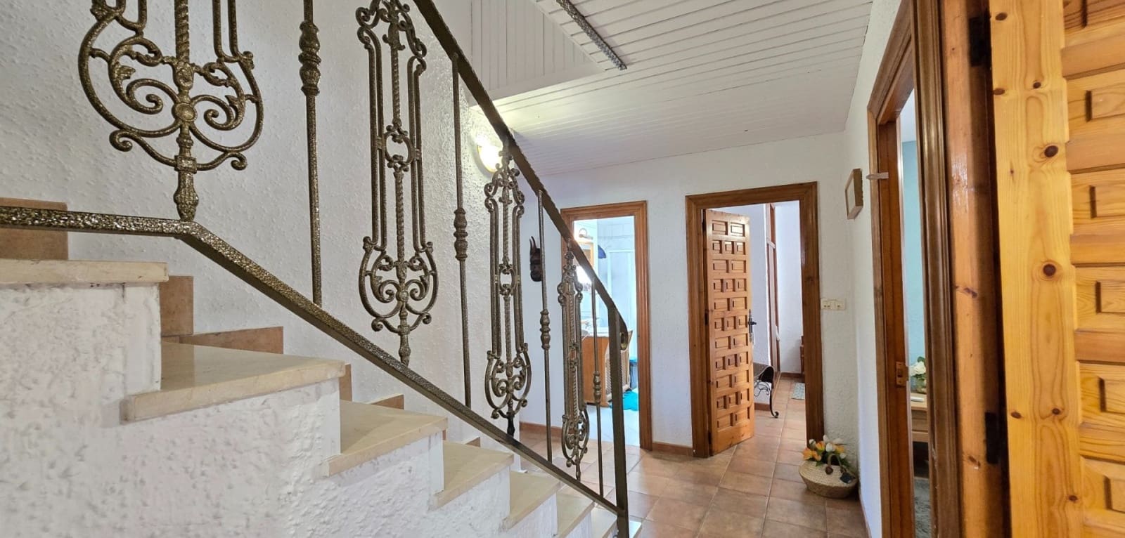 5 bedroom Villa for sale in Orihuela Costa with pool - € 850,000 (Ref: 9401067)