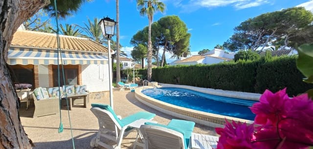 5 quarto Moradia para venda em Cabo Roig, Orihuela com piscina - 850 000 € (Ref: 9401067)