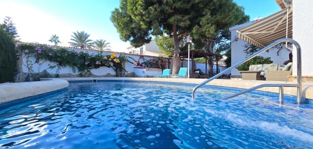 5 quarto Moradia para venda em Cabo Roig, Orihuela com piscina - 850 000 € (Ref: 9401067)