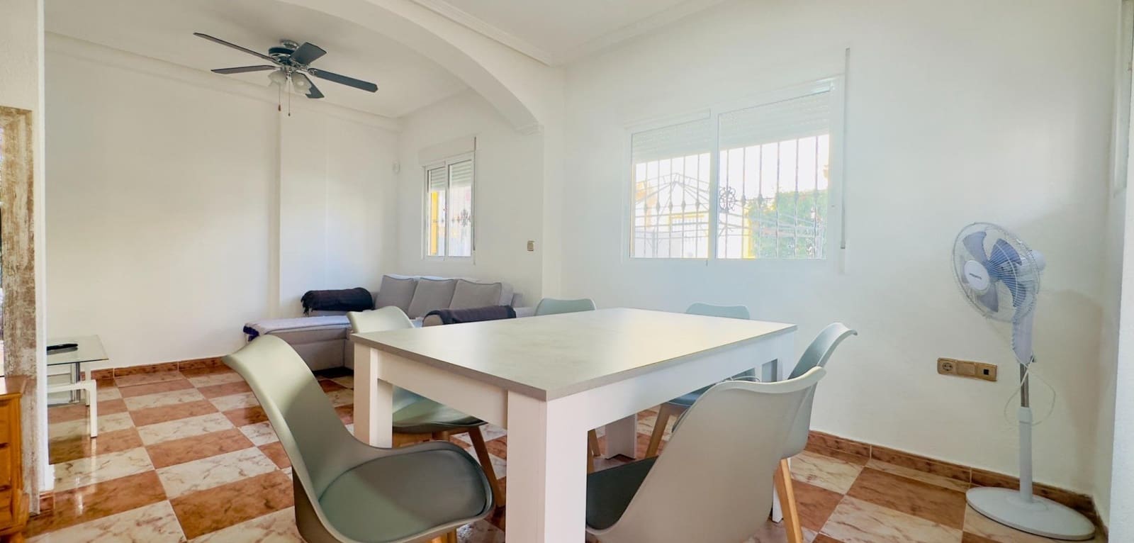 2 soverom Villa til salgs i Cabo Roig med svømmebasseng - € 240 000 (Ref: 9401068)