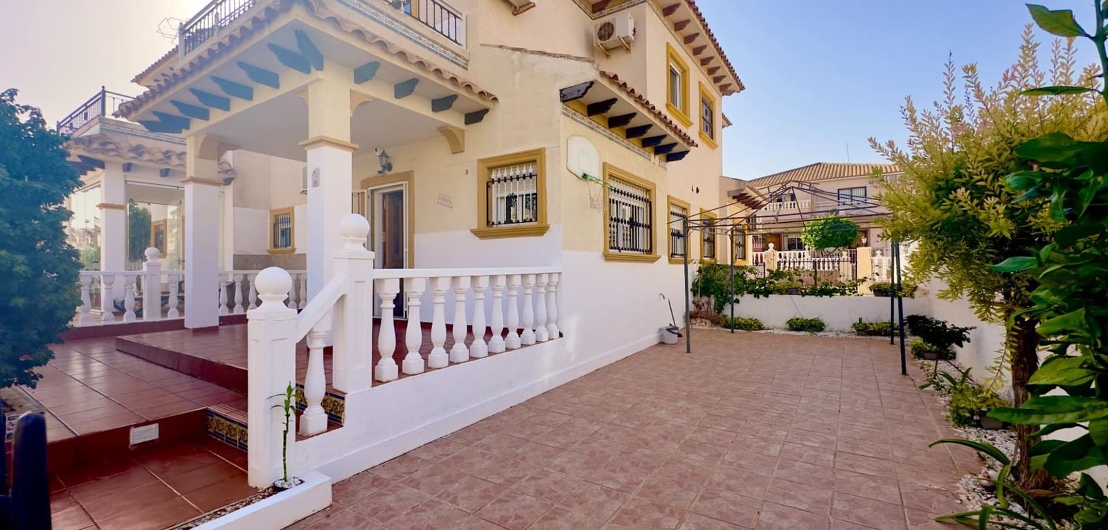 2 soverom Villa til salgs i Cabo Roig med svømmebasseng - € 240 000 (Ref: 9401068)