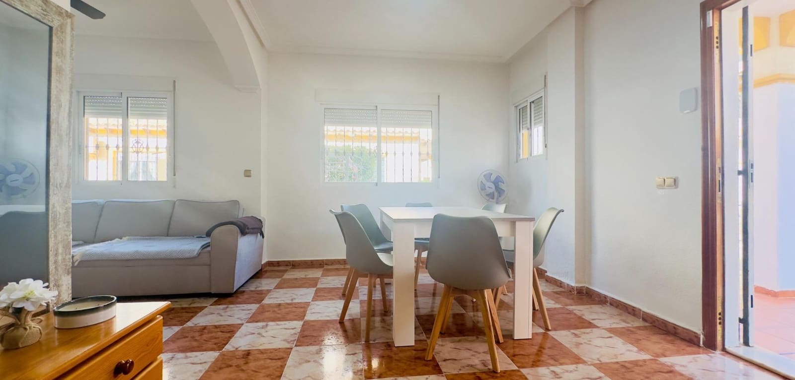 2 soverom Villa til salgs i Cabo Roig med svømmebasseng - € 240 000 (Ref: 9401068)