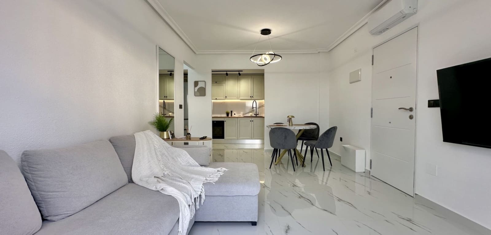 1 camera da letto Appartamento in vendita in Playa Flamenca con piscina - 170.000 € (Rif: 9411356)