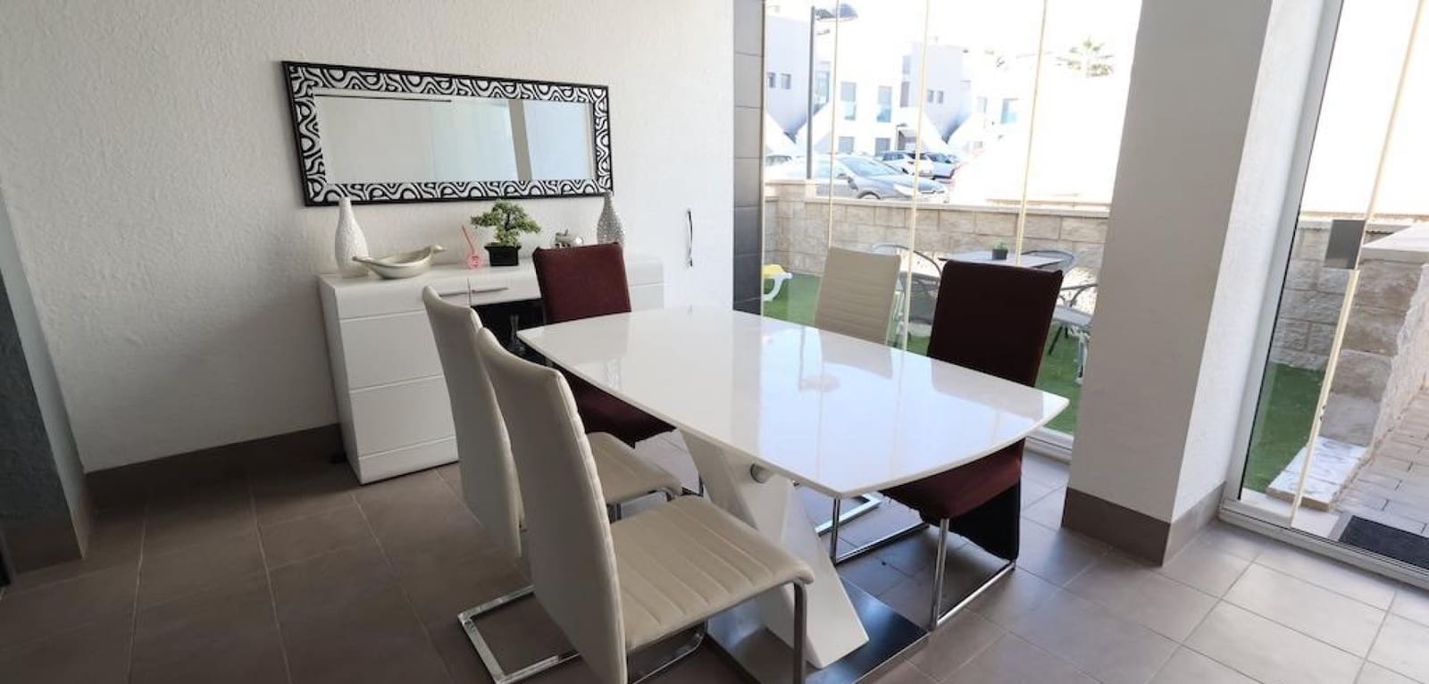 2 makuuhuone Bungalow myytävänä paikassa La Zenia mukana uima-altaan - 289 000 € (Ref: 9414535)