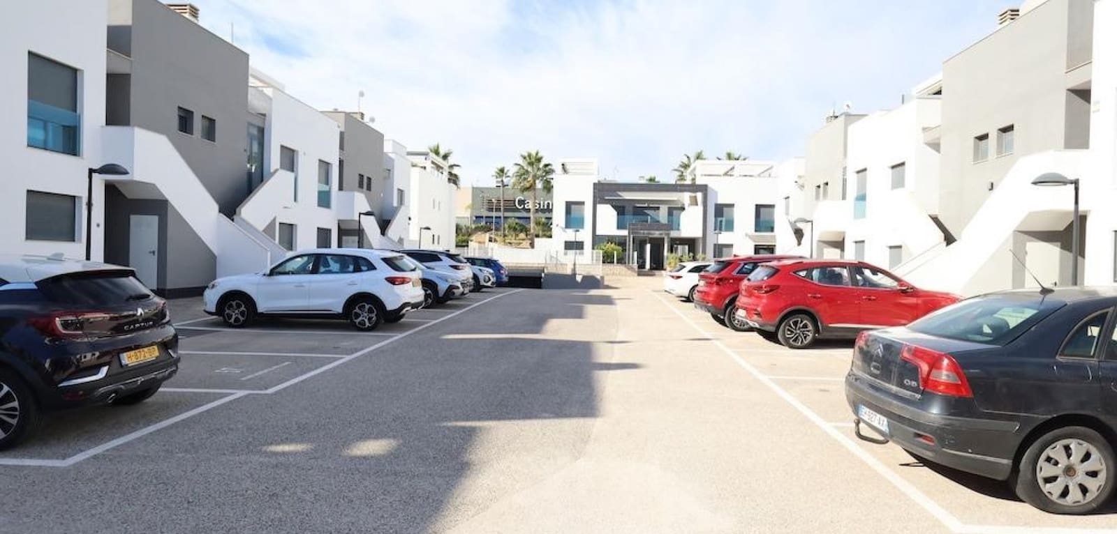 2 makuuhuone Bungalow myytävänä paikassa La Zenia mukana uima-altaan - 289 000 € (Ref: 9414535)