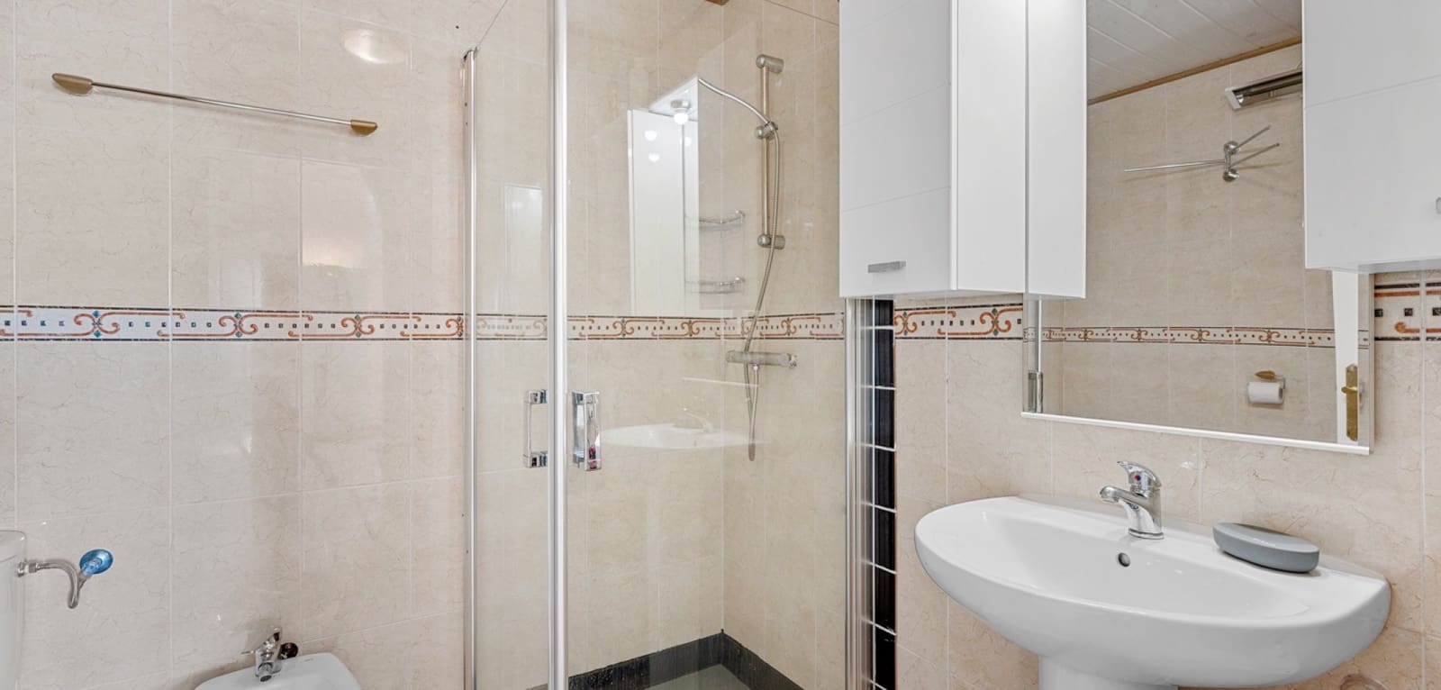 2 sypialnia Dom na sprzedaż w Ciudad Quesada z basenem - 195 000 € (Ref: 9417476)