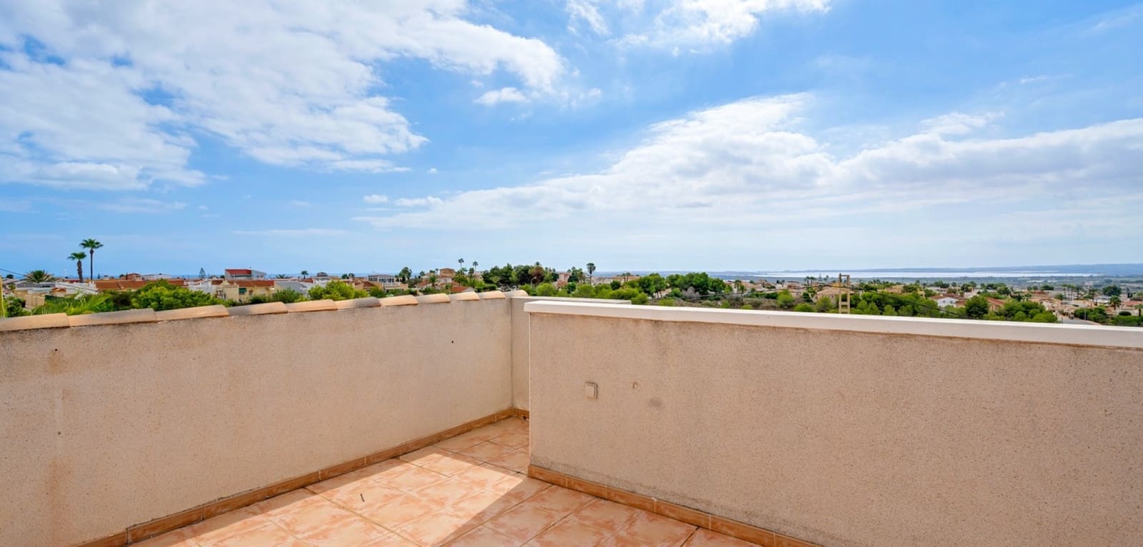 2 sypialnia Dom na sprzedaż w Ciudad Quesada z basenem - 195 000 € (Ref: 9417476)