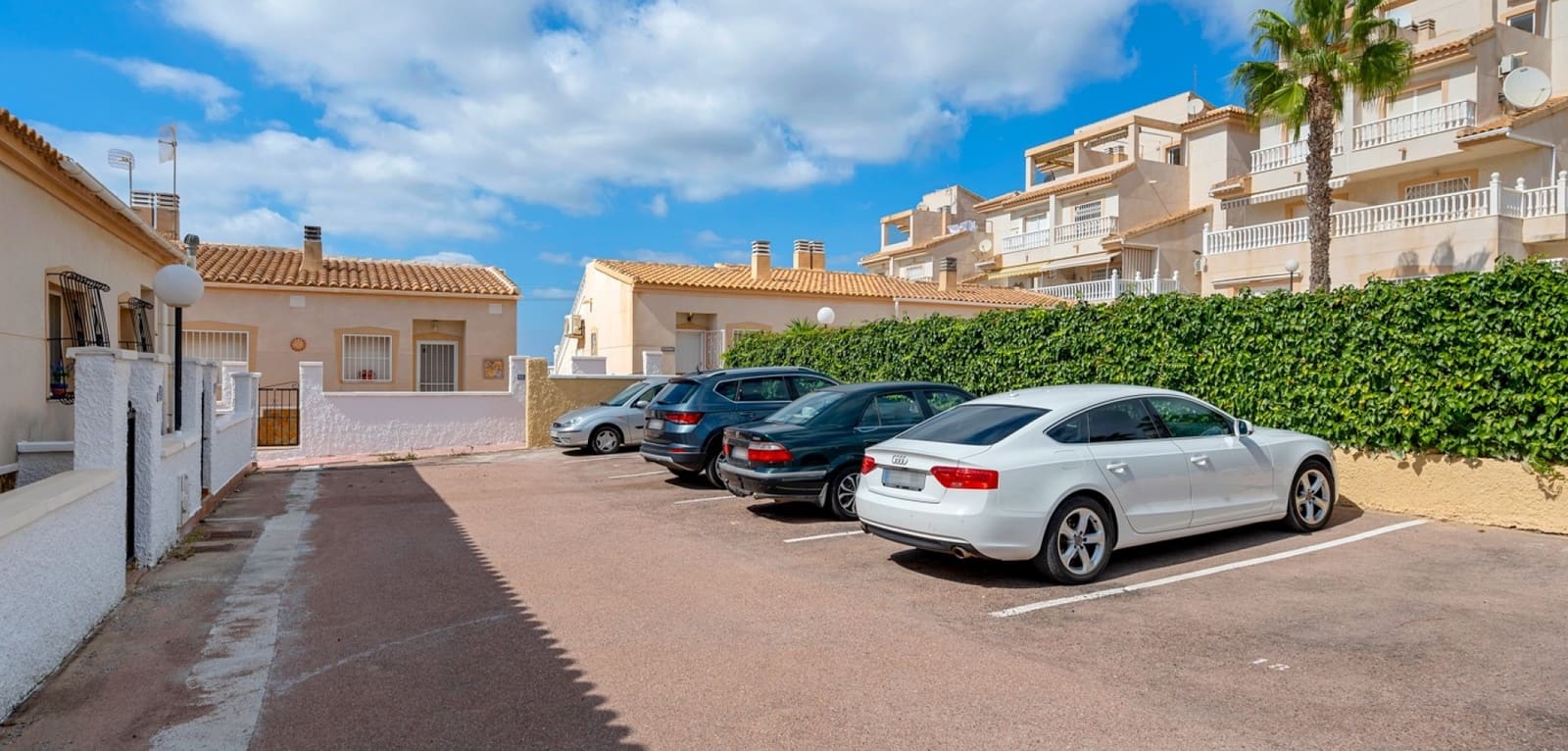 2 sypialnia Dom na sprzedaż w Ciudad Quesada z basenem - 195 000 € (Ref: 9417476)