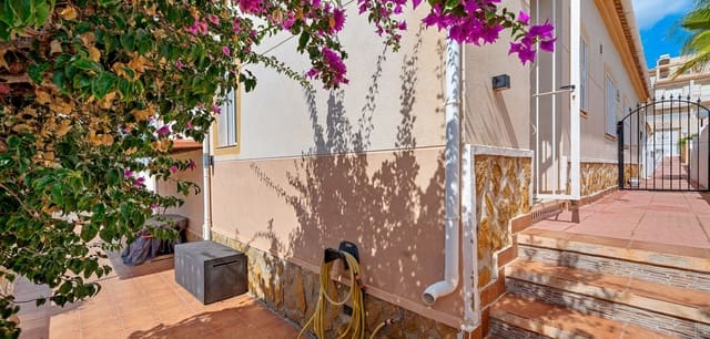 2 sovrum Hus till salu i Ciudad Quesada, Rojales med pool - 195 000 € (Ref: 9417476)