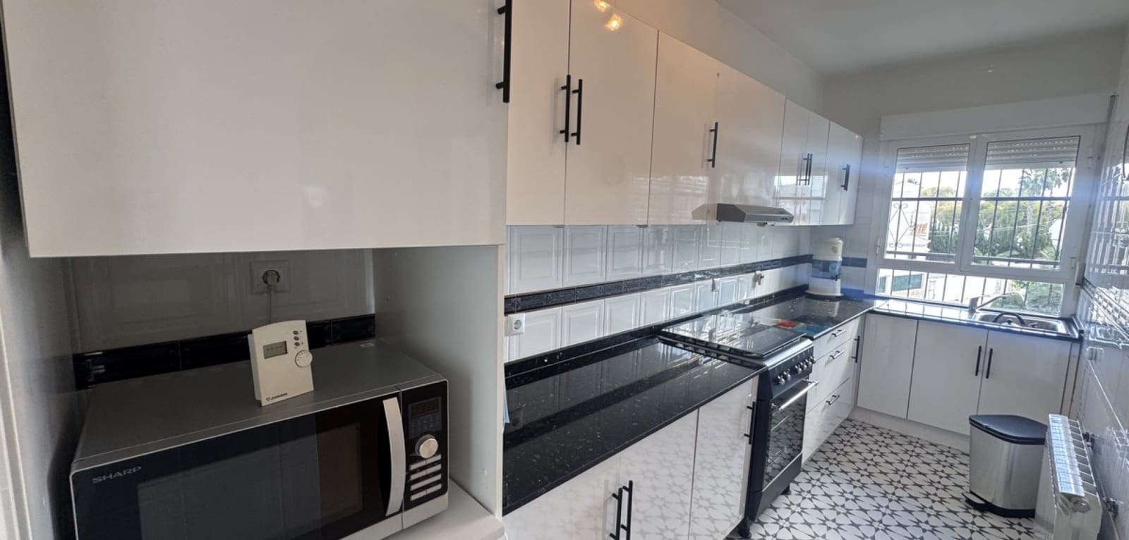 3 bedroom Villa for sale in Villamartin with pool - € 375,000 (Ref: 9417477)