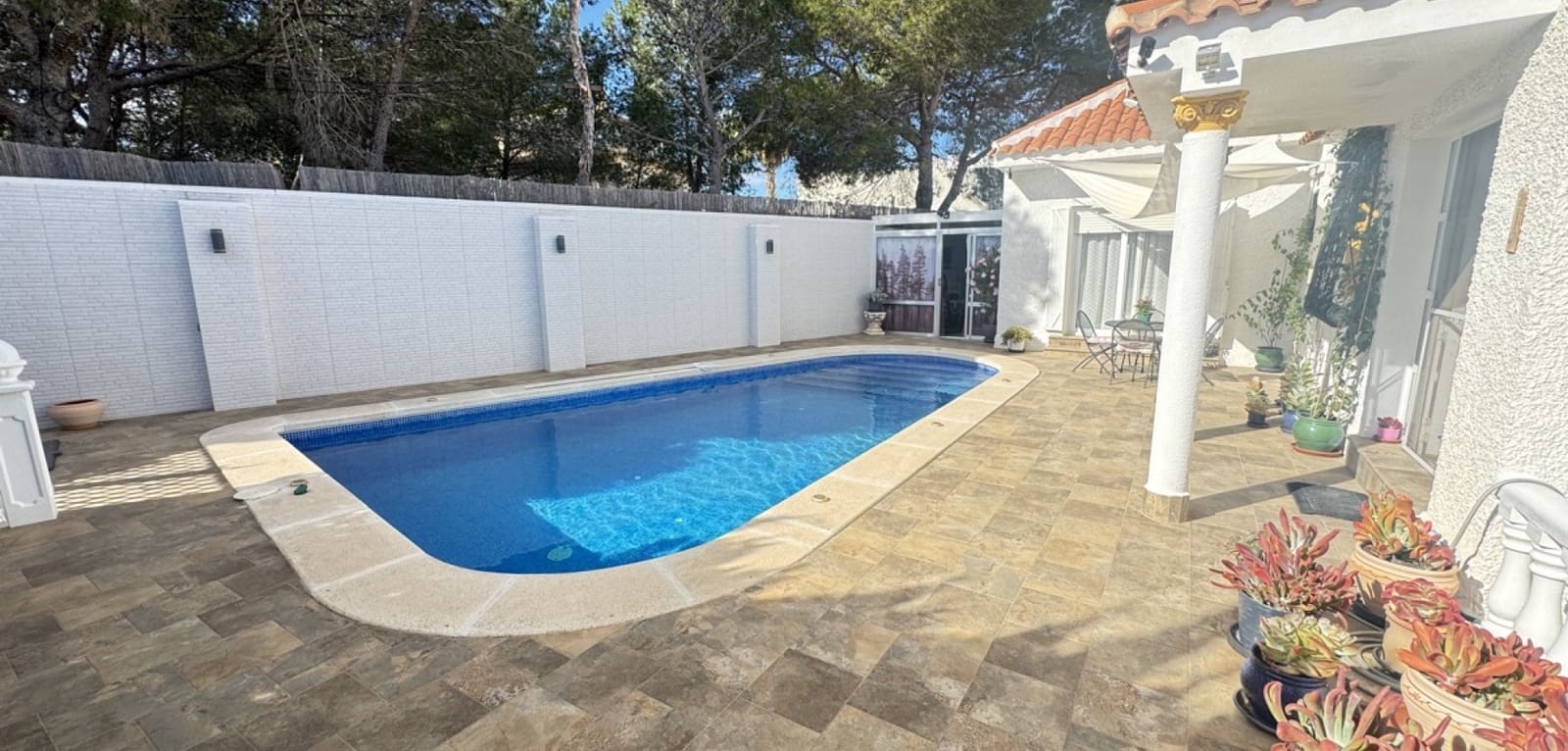 3 bedroom Villa for sale in Villamartin with pool - € 375,000 (Ref: 9417477)