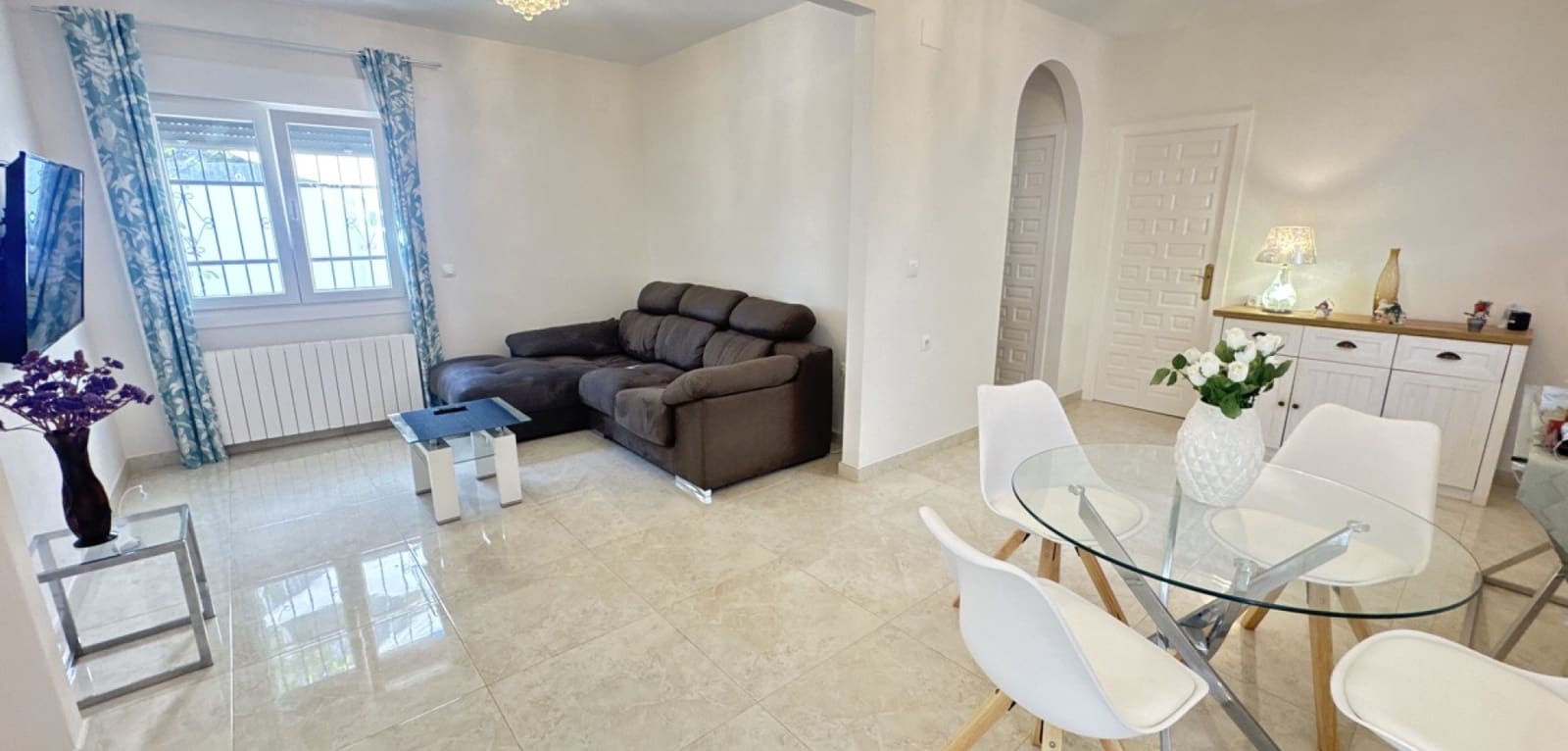 3 bedroom Villa for sale in Villamartin with pool - € 375,000 (Ref: 9417477)