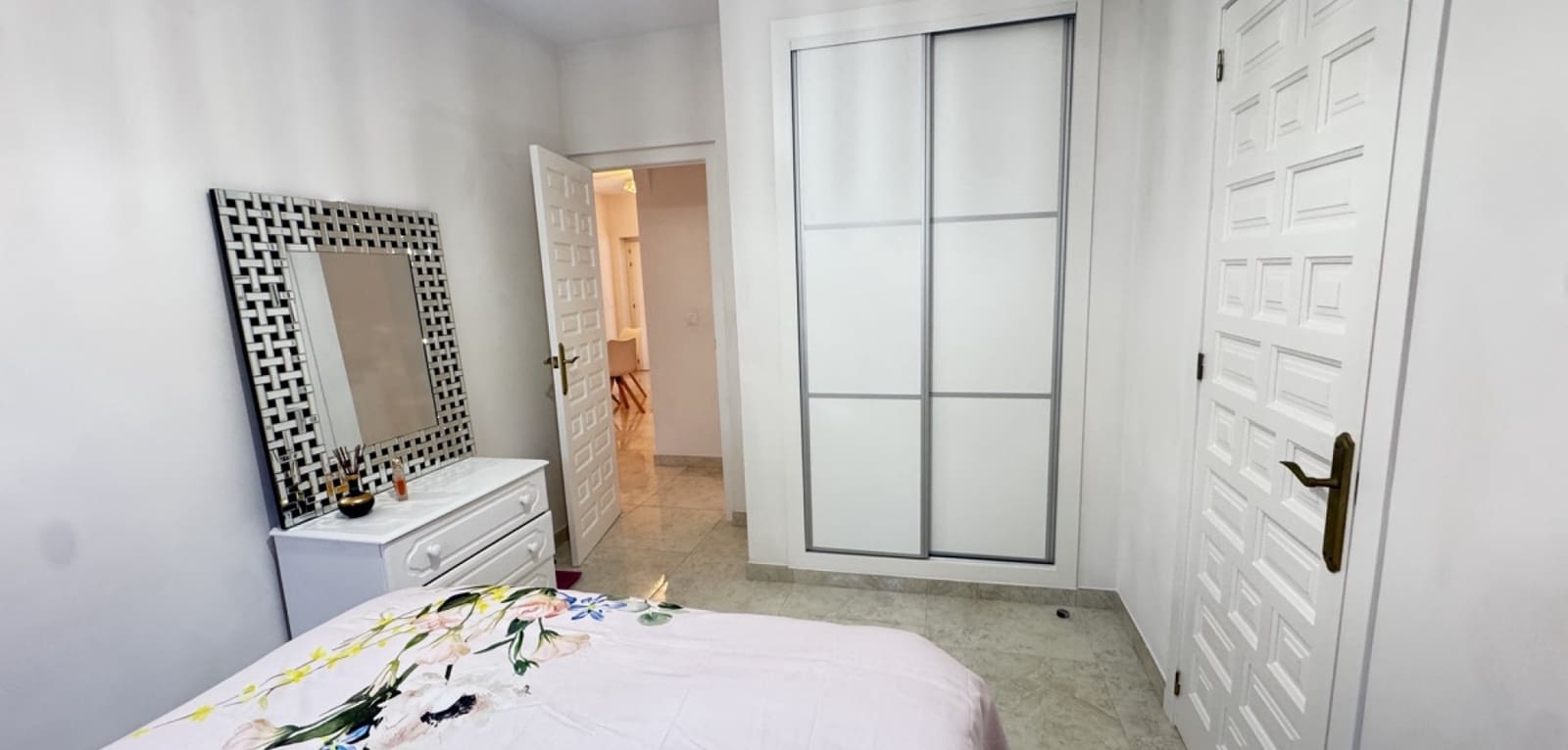 3 bedroom Villa for sale in Villamartin with pool - € 375,000 (Ref: 9417477)