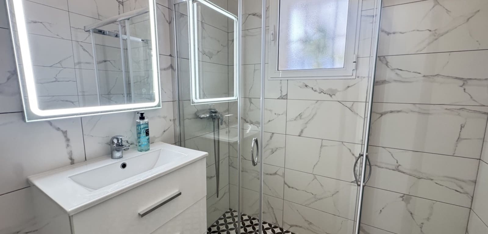 3 bedroom Villa for sale in Villamartin with pool - € 375,000 (Ref: 9417477)