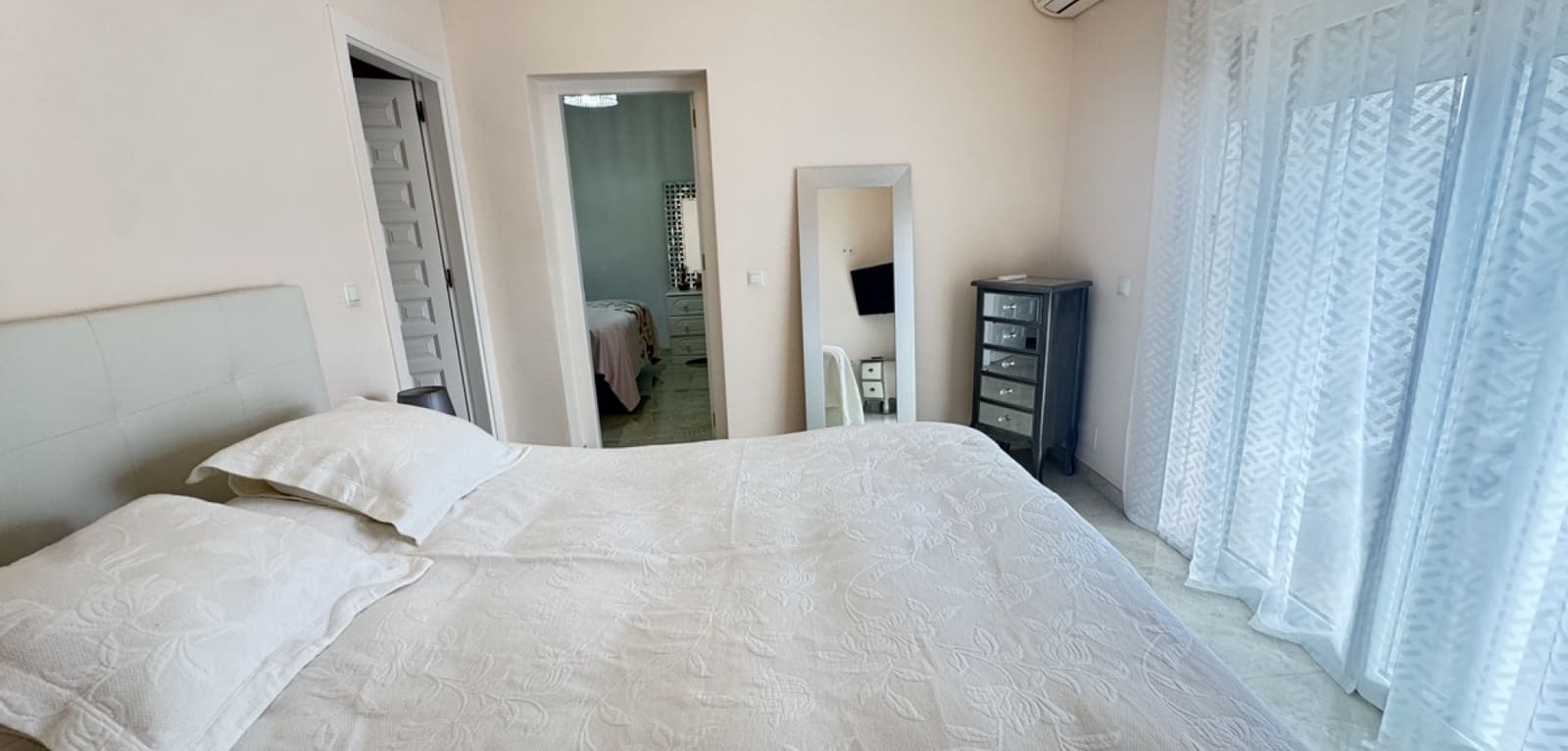 3 bedroom Villa for sale in Villamartin with pool - € 375,000 (Ref: 9417477)