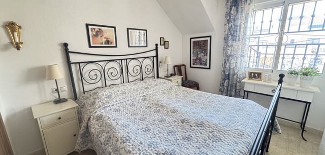 2 soveværelse Lejlighed til salg i Los Altos med swimmingpool - € 179.995 (Ref: 9417478)