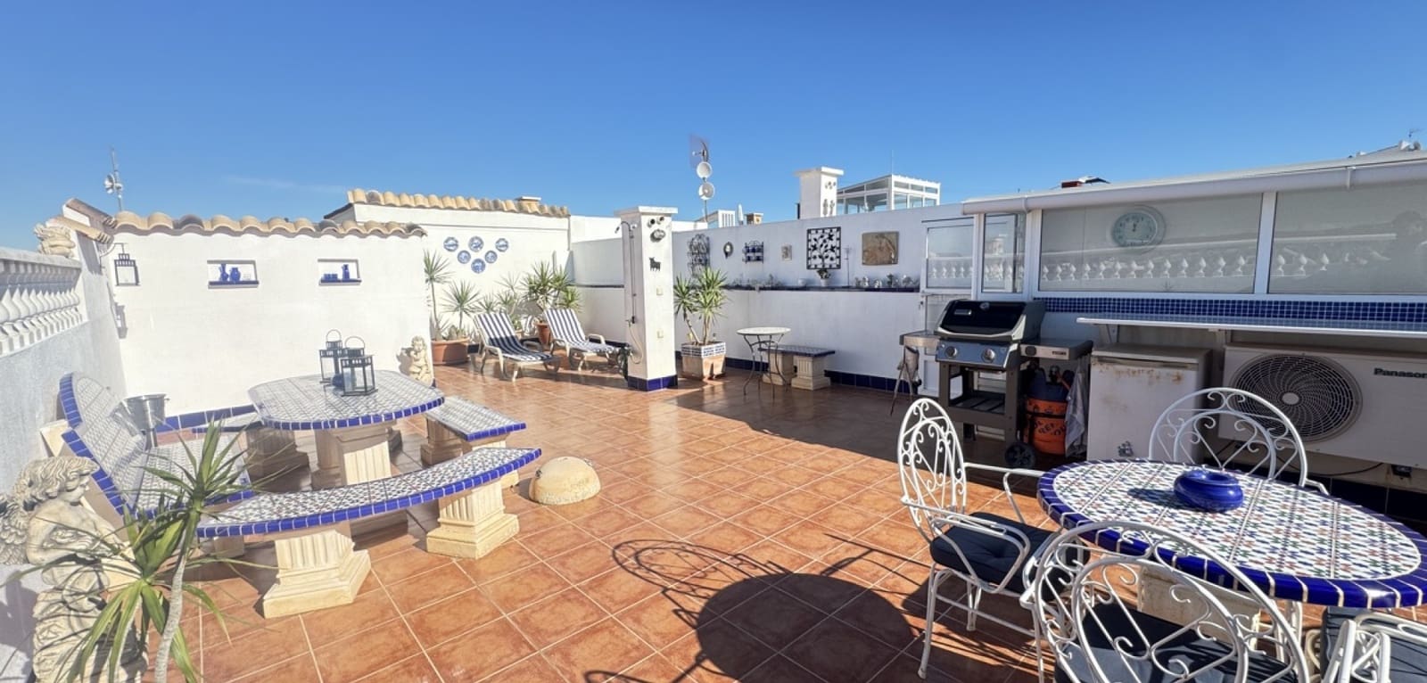 2 bedroom Apartment for sale in Los Altos with pool - € 179,995 (Ref: 9417478)