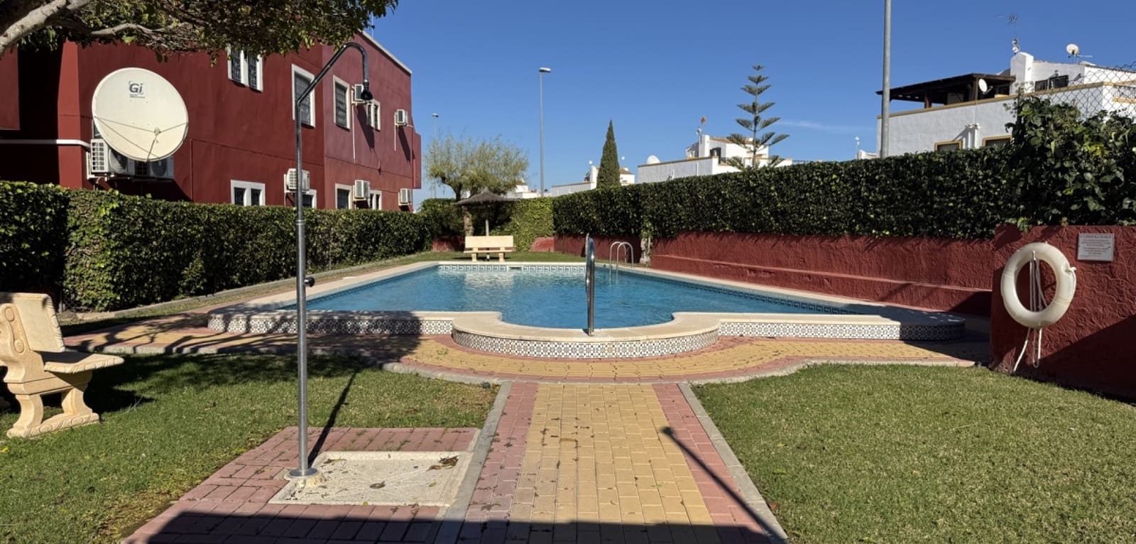 2 bedroom Apartment for sale in Los Altos with pool - € 179,995 (Ref: 9417478)
