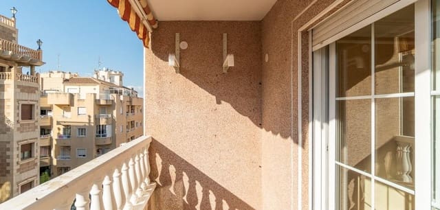 3 slaapkamer Appartement te koop in Puerto Deportivo, Torrevieja - € 209.000 (Ref: 9417479)
