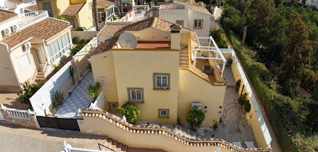 3 Zimmer Villa zu verkaufen in Playa Flamenca, Orihuela mit Pool - 372.000 € (Ref: 9420513)