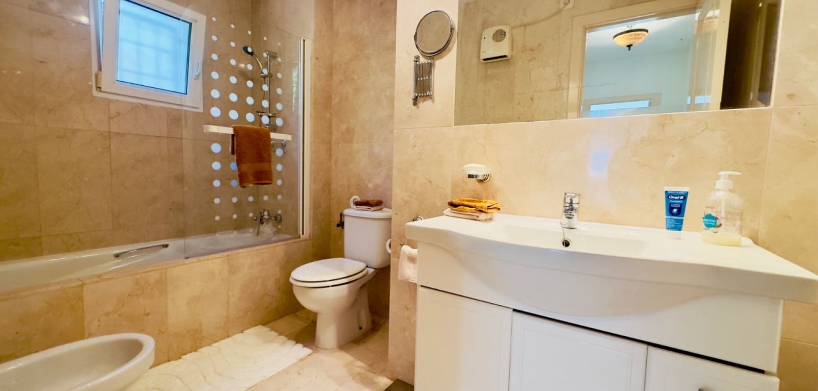 3 Zimmer Villa zu verkaufen in Playa Flamenca mit Pool - 372.000 € (Ref: 9420513)