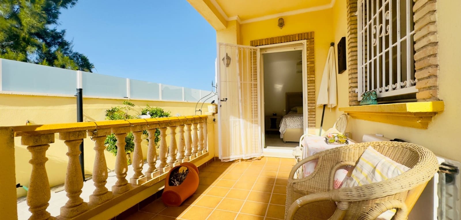 3 Zimmer Villa zu verkaufen in Playa Flamenca mit Pool - 372.000 € (Ref: 9420513)