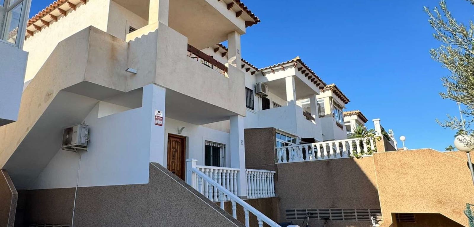 Apartamento de 2 habitaciones en Orihuela Costa en venta con piscina - 159.900 € (Ref: 9425815)