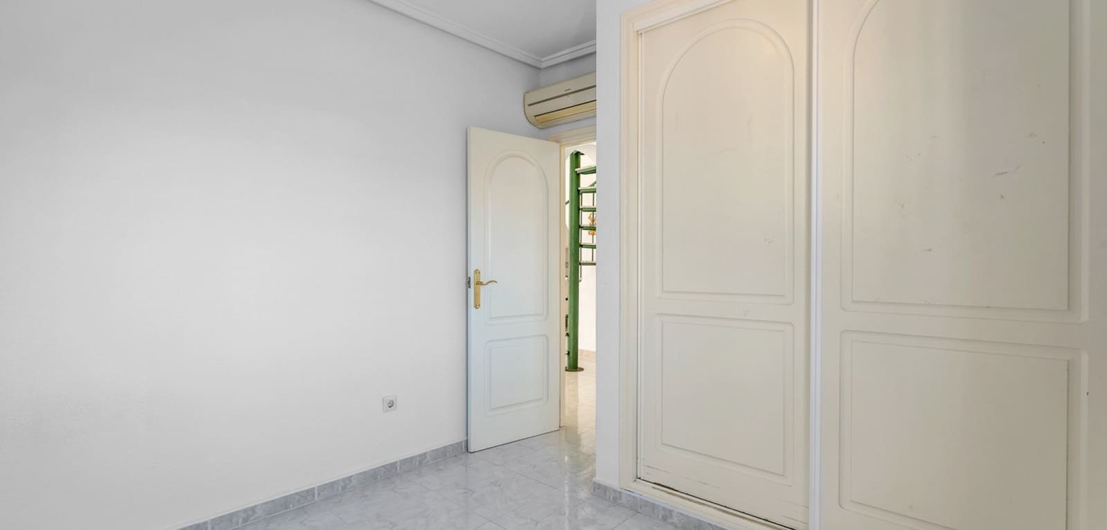 4 soveværelse Villa til salg i Rojales med swimmingpool - € 375.000 (Ref: 9425816)