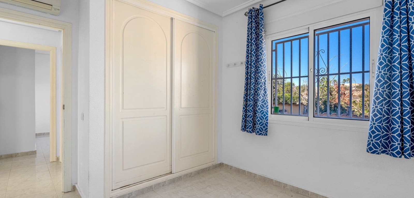 4 soveværelse Villa til salg i Rojales med swimmingpool - € 375.000 (Ref: 9425816)