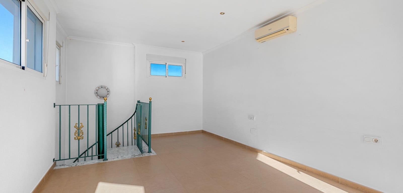 4 soveværelse Villa til salg i Rojales med swimmingpool - € 375.000 (Ref: 9425816)