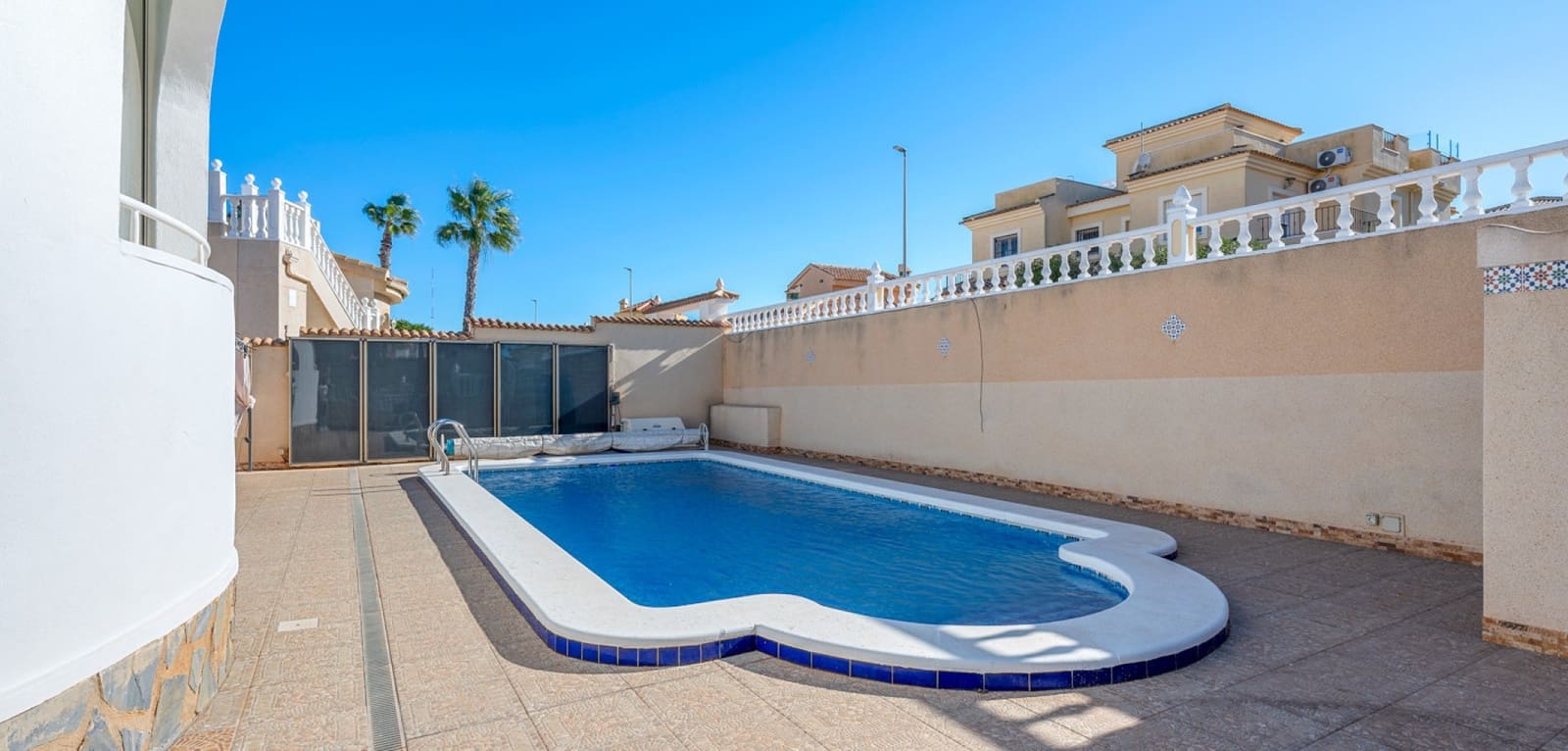 4 soveværelse Villa til salg i Rojales med swimmingpool - € 375.000 (Ref: 9425816)