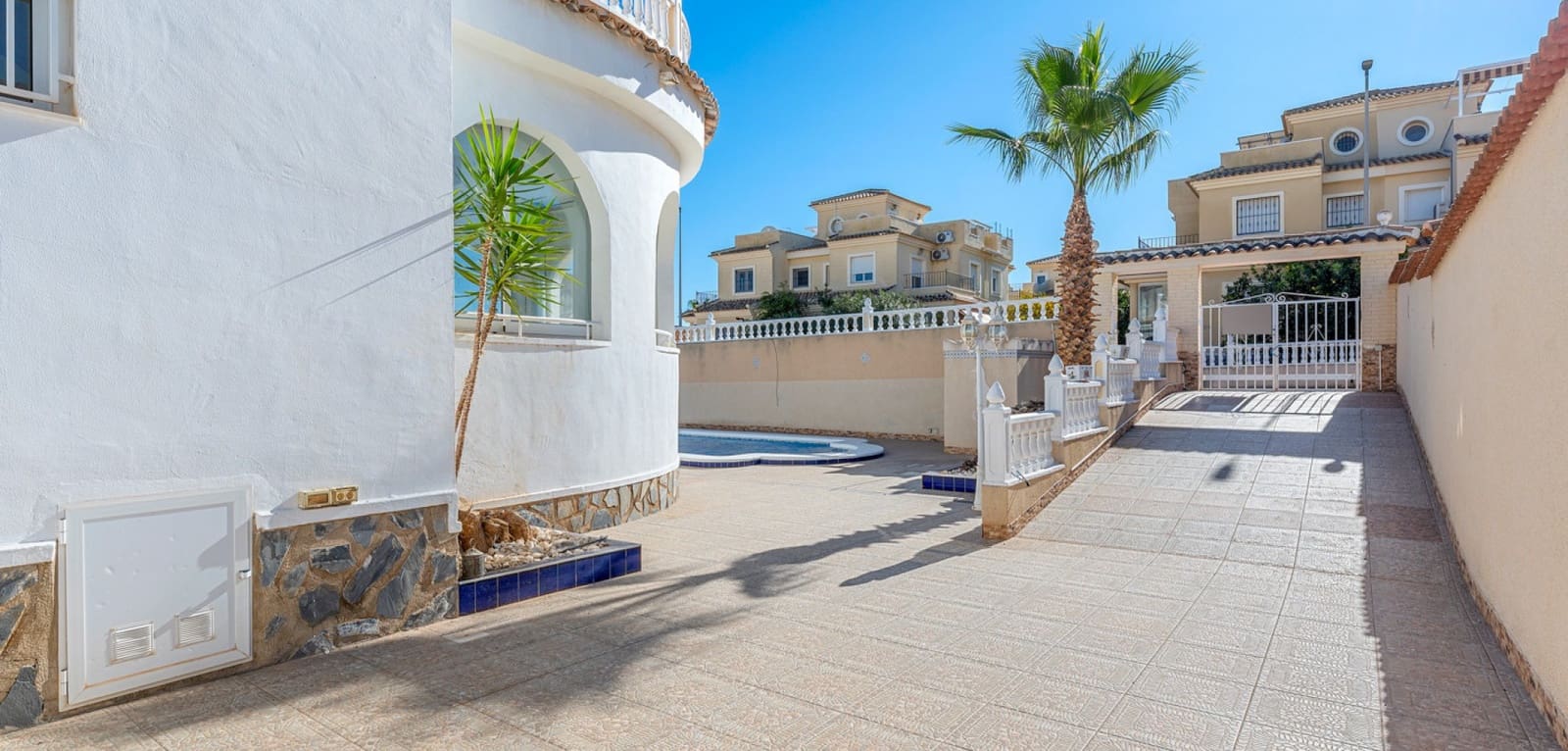 4 soveværelse Villa til salg i Rojales med swimmingpool - € 375.000 (Ref: 9425816)