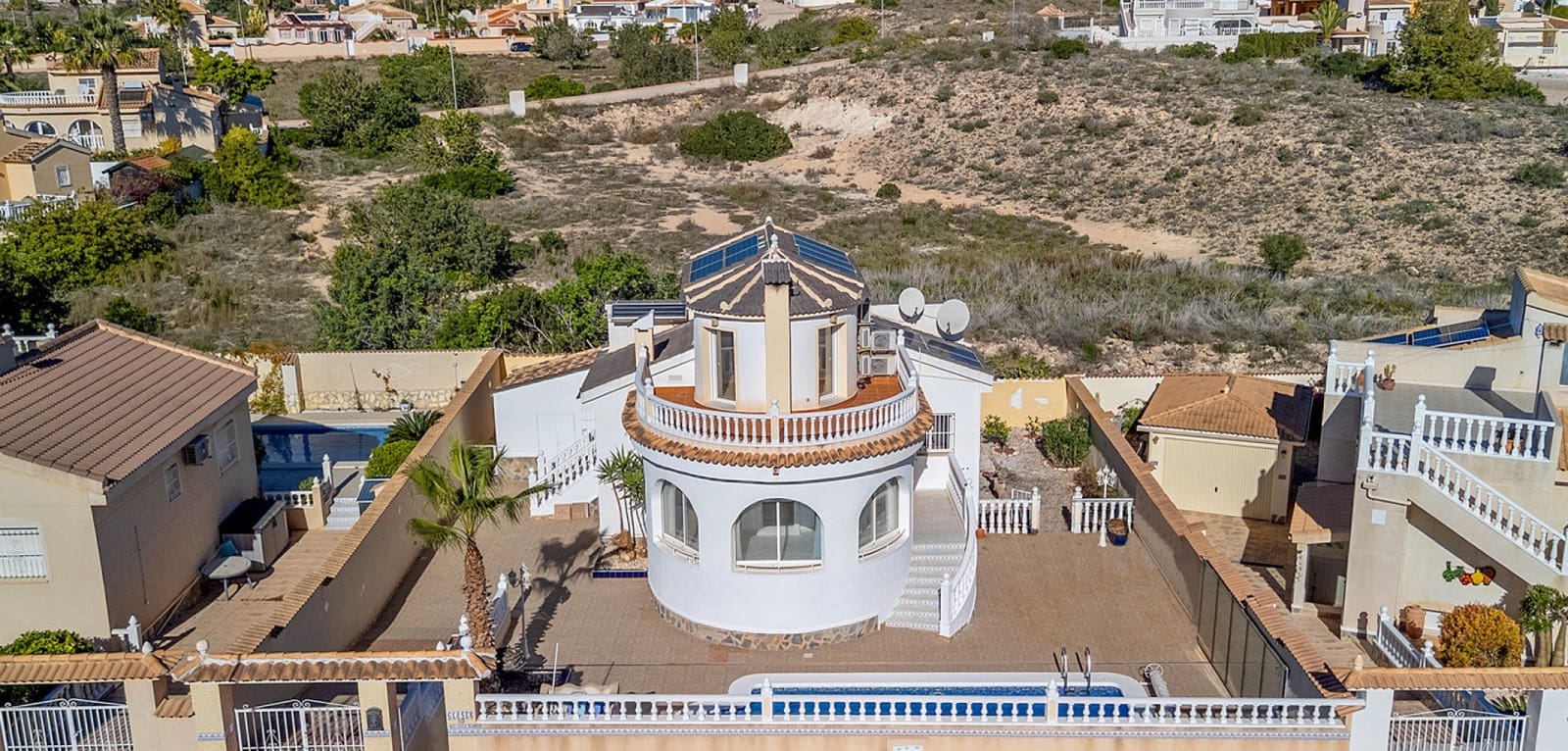 4 soveværelse Villa til salg i Rojales med swimmingpool - € 375.000 (Ref: 9425816)