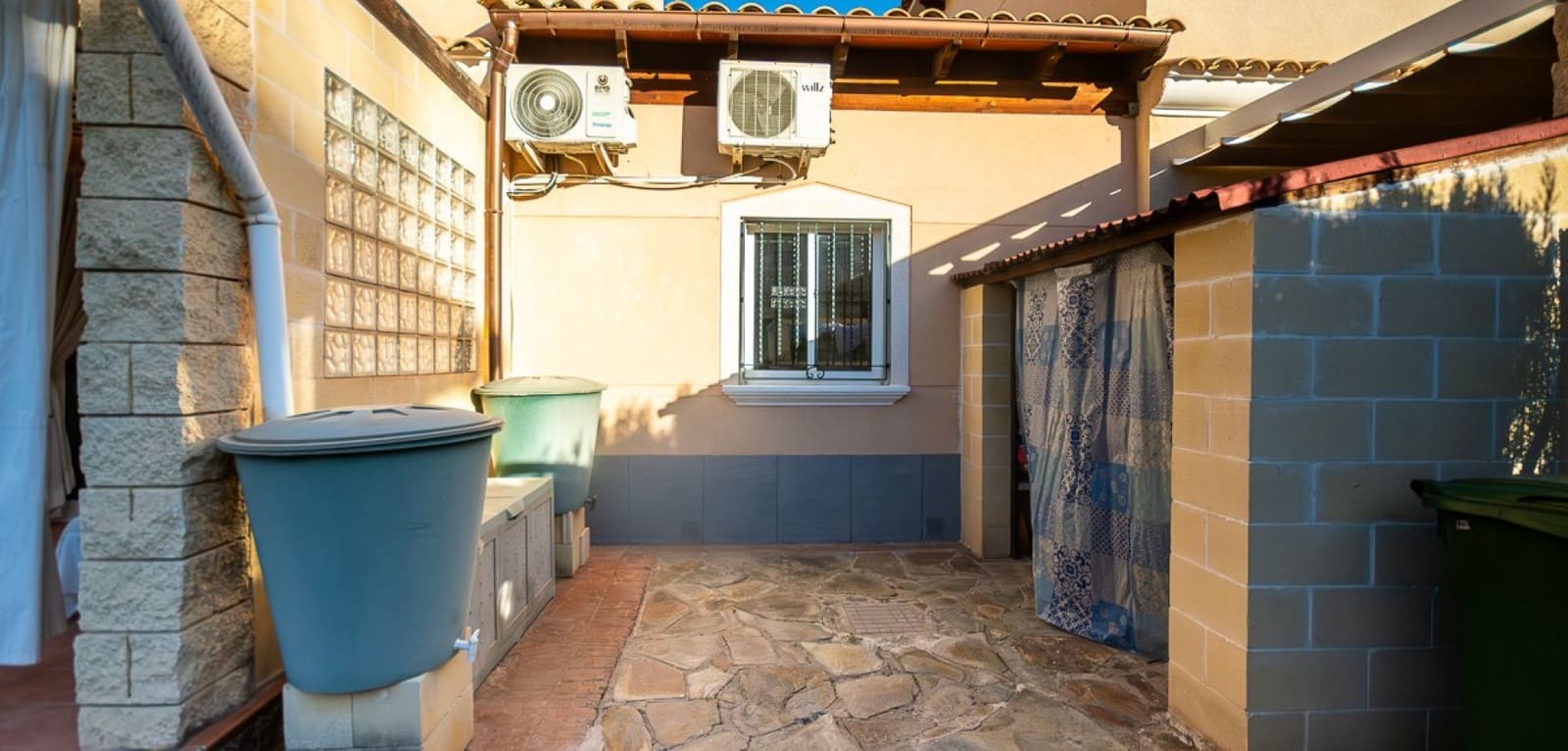 4 soverom Villa til salgs i Benferri - € 250 000 (Ref: 9425817)